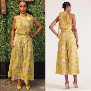 Veronica Beard Designer Dali Halter Top. Size 8. Double lined.